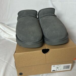 NWT Ugg Classic Sz 10